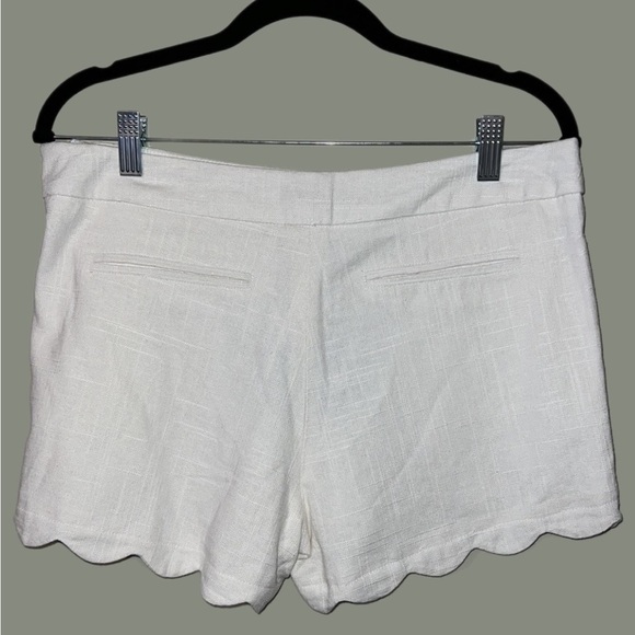 Cynthia Rowley size 8 white linen blend shorts scalloped edges zips up side NWT - Picture 10 of 12